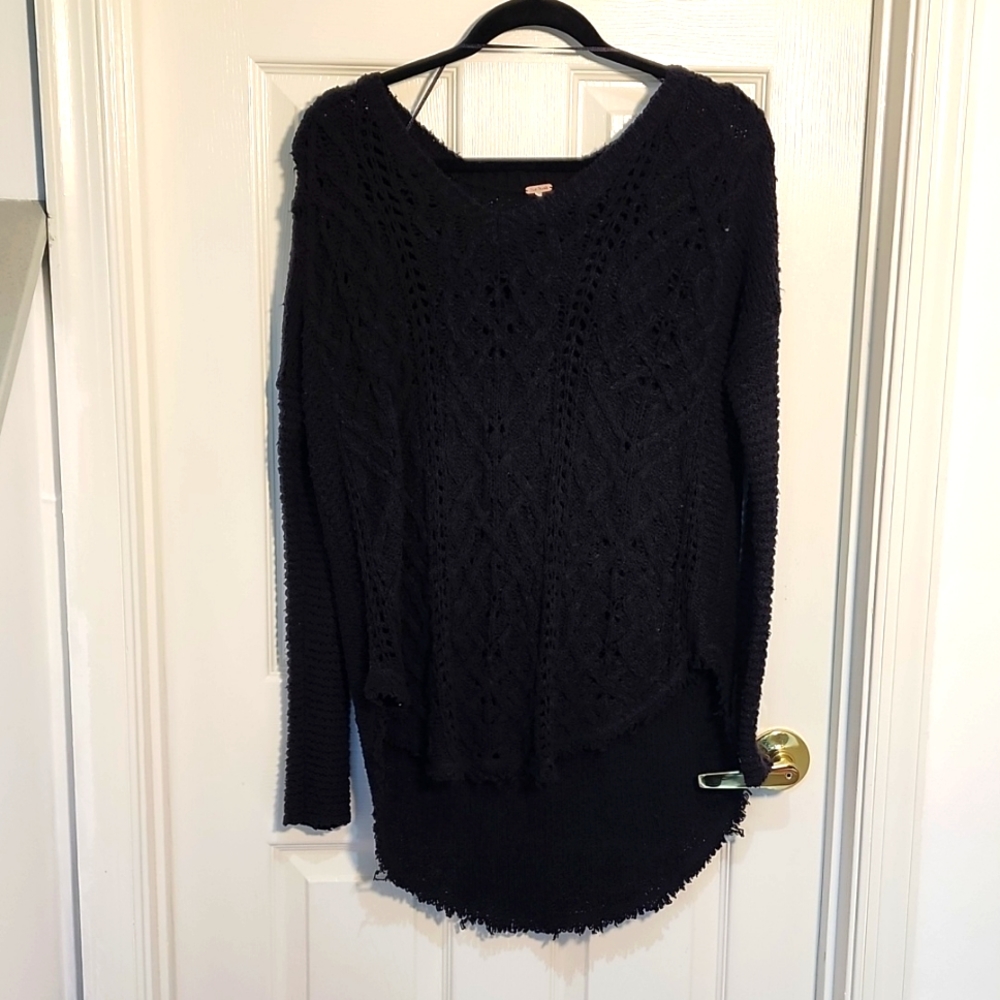 Free People Distressed Sweater XS